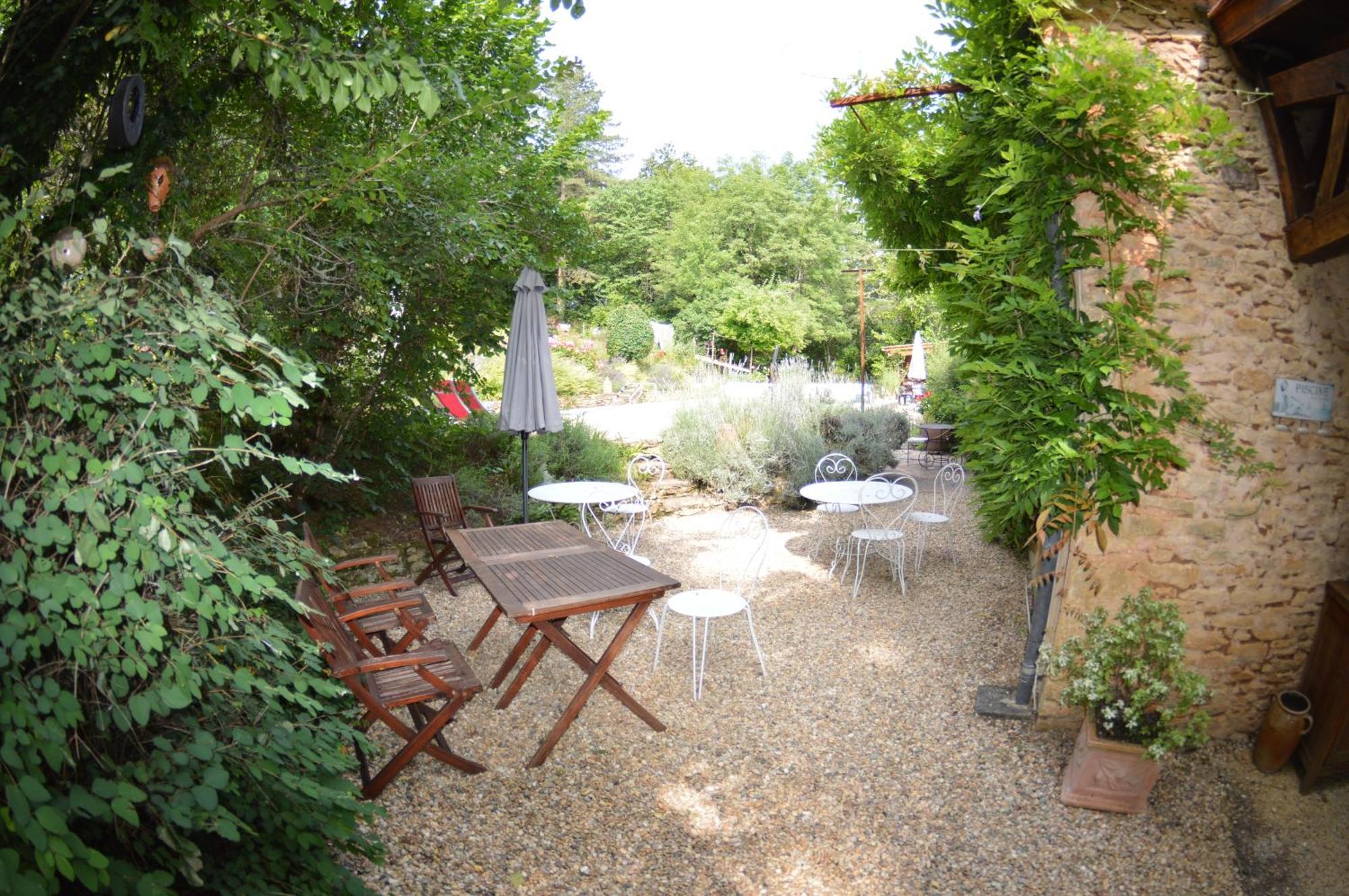 Les Deux Tours Bed & Breakfast Siorac-en-Perigord ภายนอก รูปภาพ
