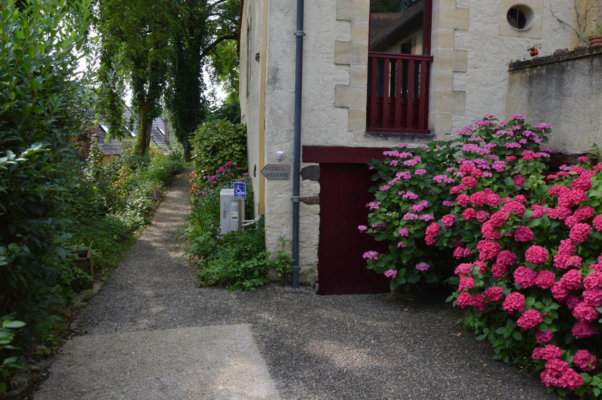Les Deux Tours Bed & Breakfast Siorac-en-Perigord ภายนอก รูปภาพ