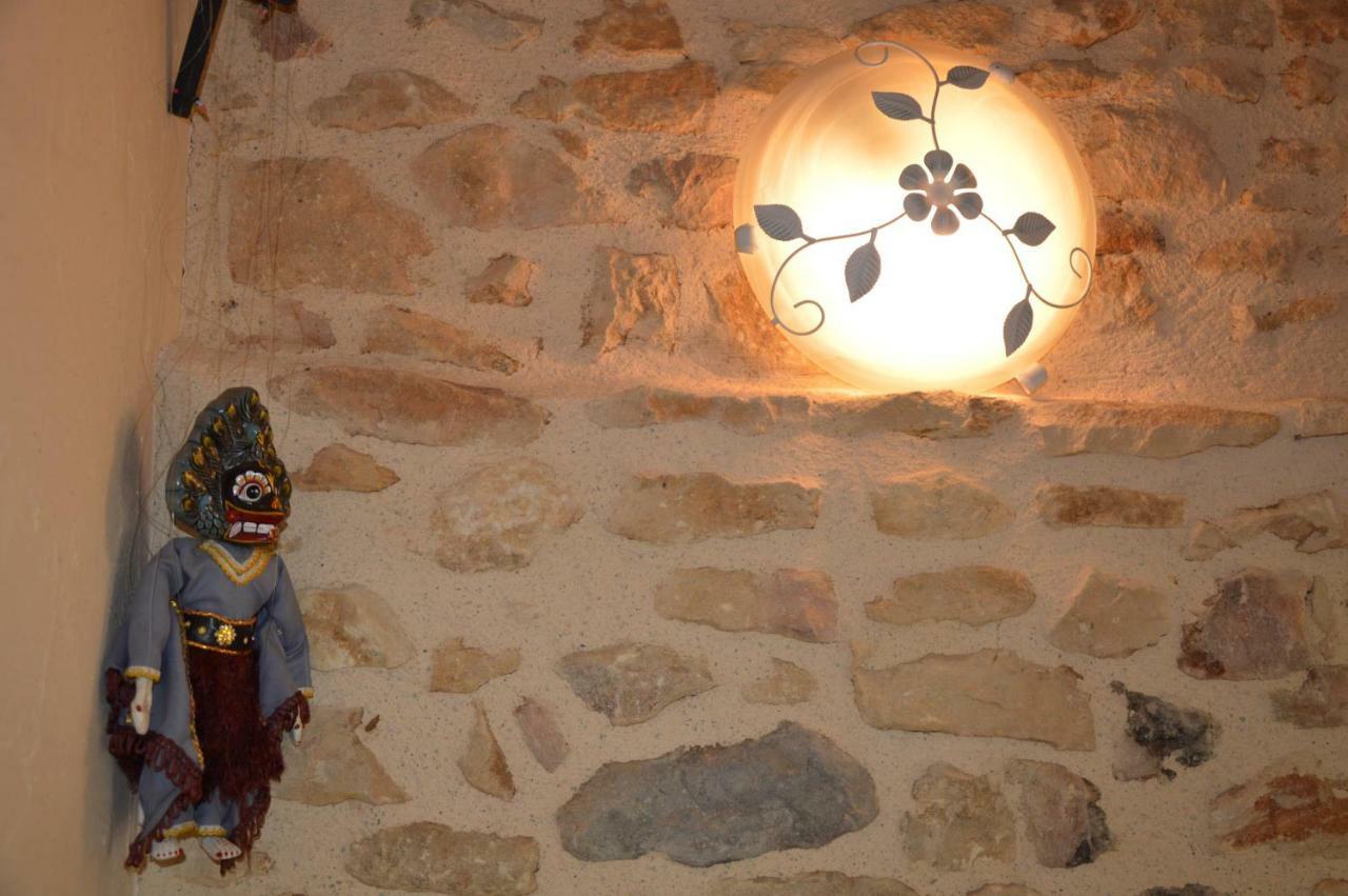 Les Deux Tours Bed & Breakfast Siorac-en-Perigord ภายนอก รูปภาพ